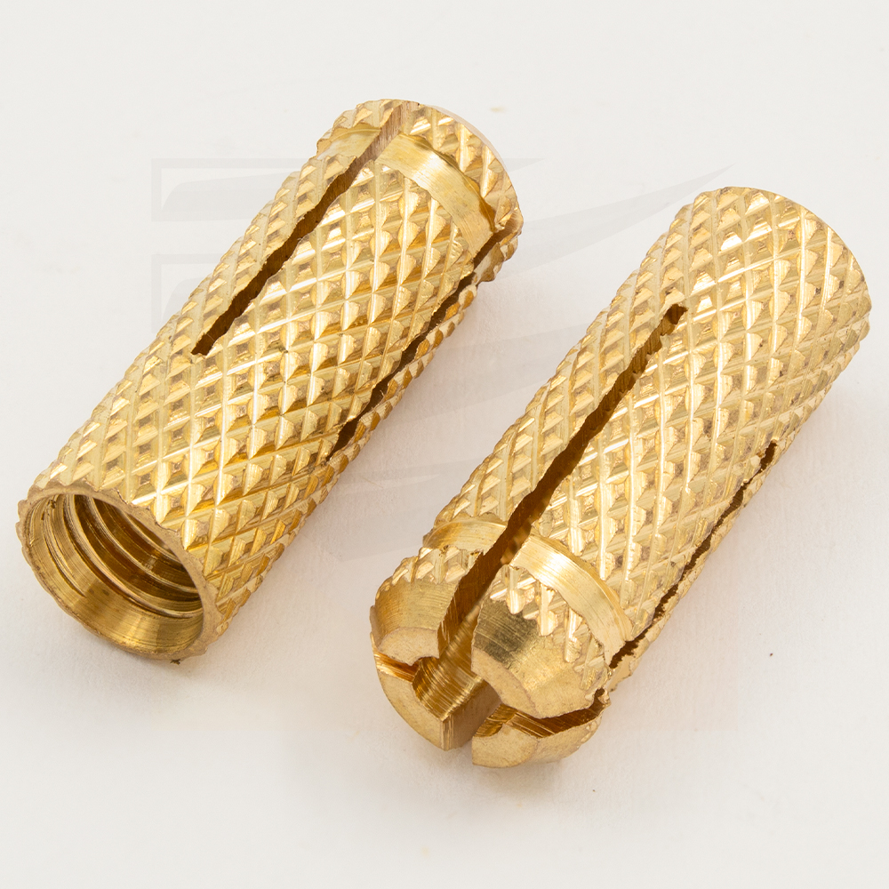 Анкер ЛАТУННЫЙ забивной М8х10х30 LAZ-М8