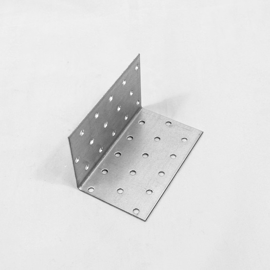 крепеж равносторонний угол